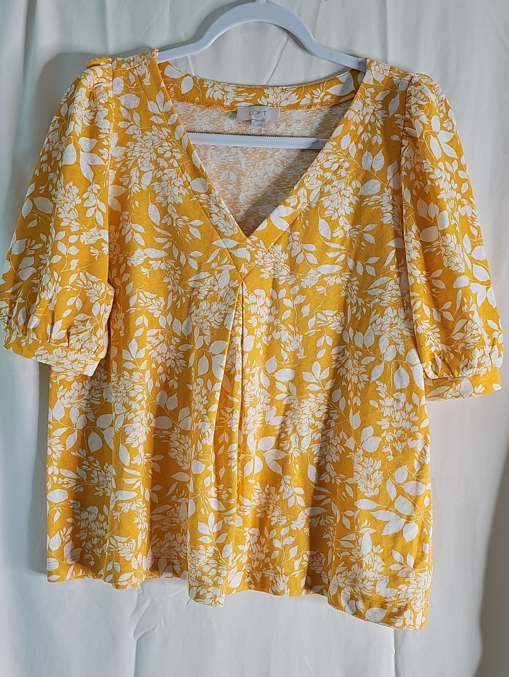 LOFT Yellow Floral V-Neck Puff Sleeve Top